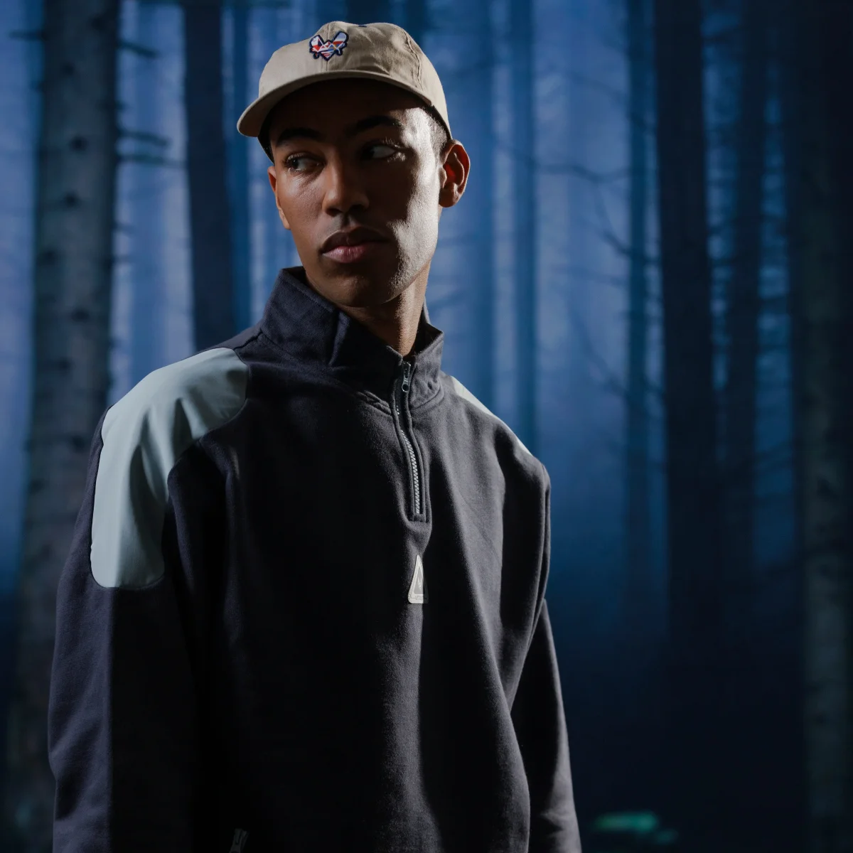 Pull à zip Light Tech noir et gris – Image 2