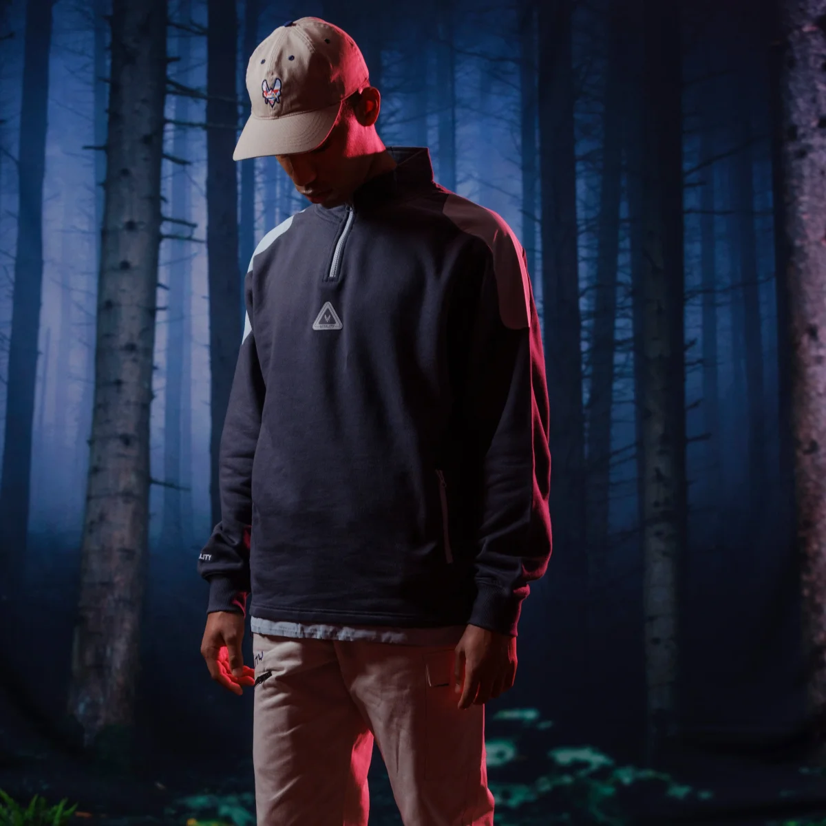 Pull à zip Light Tech noir et gris – Image 5