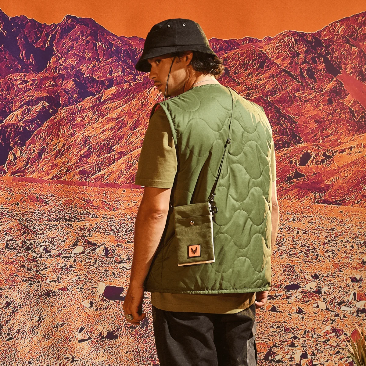 Veste sans manches Bee verte – Image 3