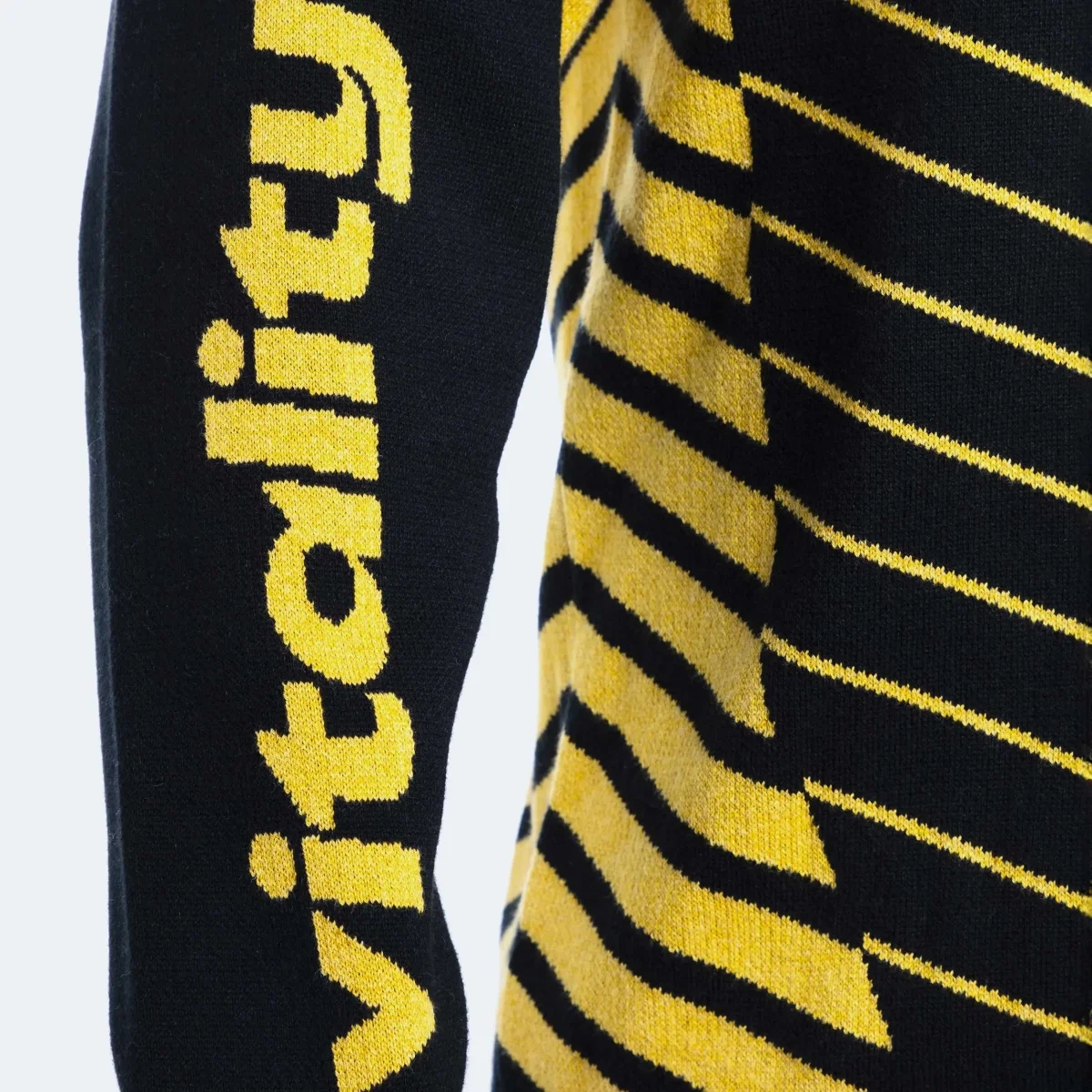 Polo Miasin x Vitality Pro Kit 2023 – Image 5